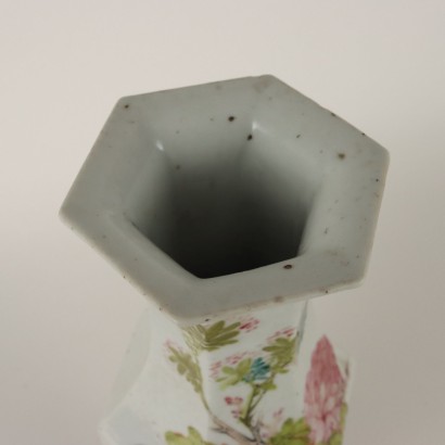 Vase en Porcelaine Chinosie avec Oiseaux et Signature du XXe Siècle