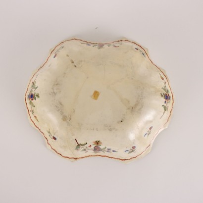 Majolica basin