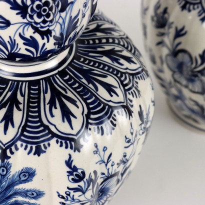 Paire de vases de Delft