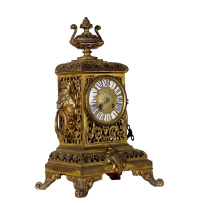 Reloj de mesa de bronce dorado