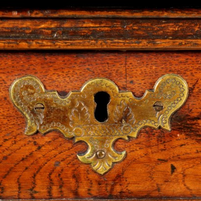 Queen Anne Style Console