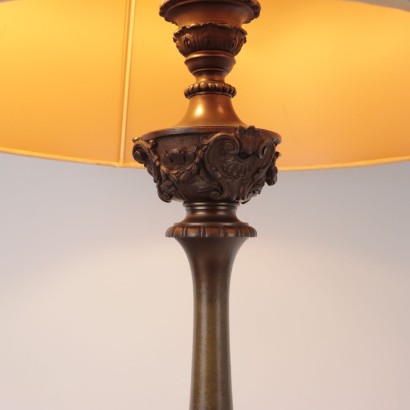 Bronze lamp