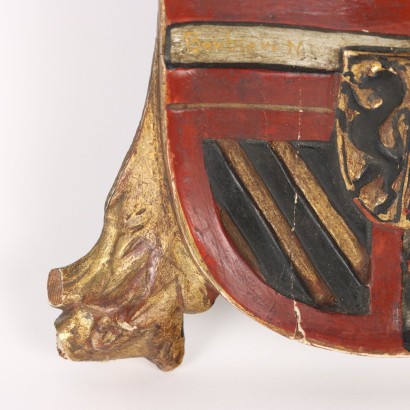 Coat of arms in gilded and carved wood