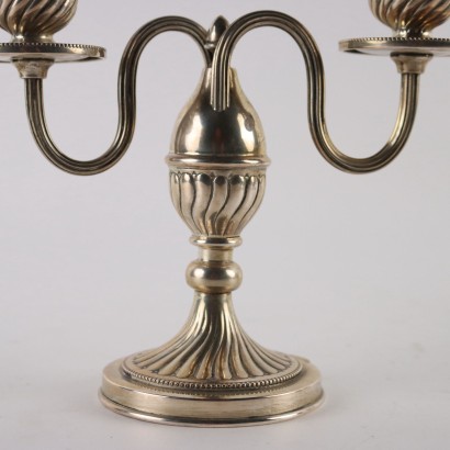 Par de candelabros milagrosos de plata