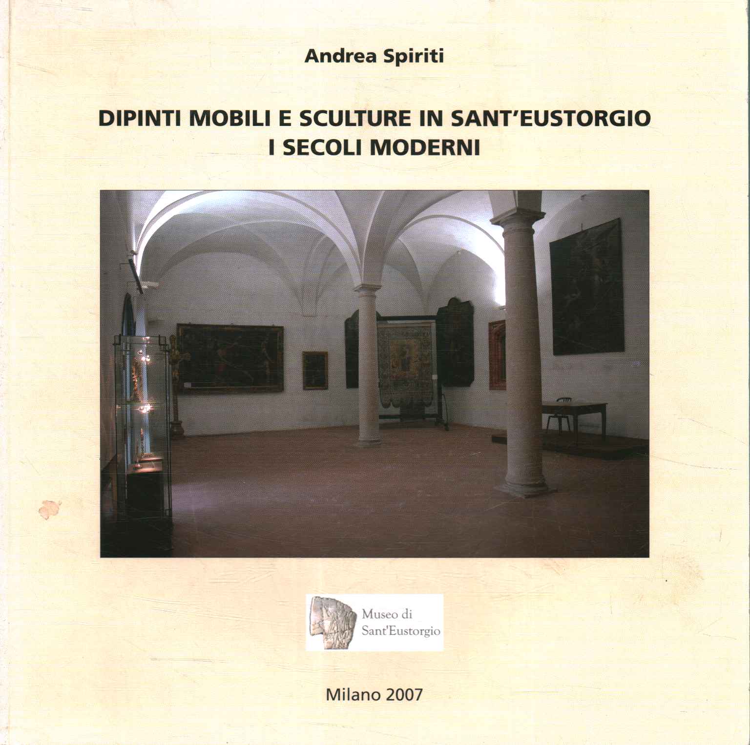 Paintings, furniture and sculptures in Sant0apostr