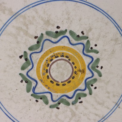 Piatto in Maiolica