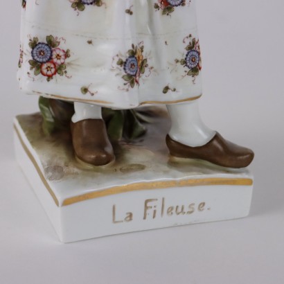 Figurine en porcelaine