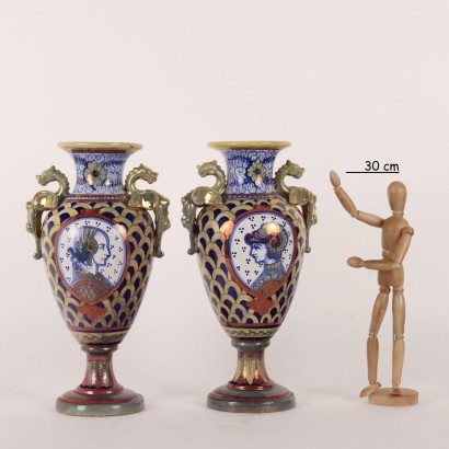 Coppia di Vasi in Maiolica a Lustro