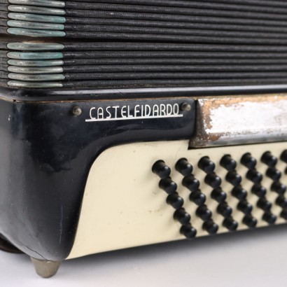 Accordéon 80 basses Marino Pigini Caste