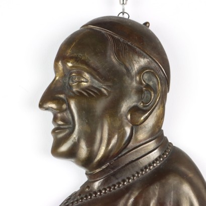 Face of the Pope in Bronze