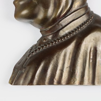 Face of the Pope in Bronze