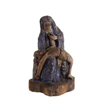 La sculpture en bois Pietà