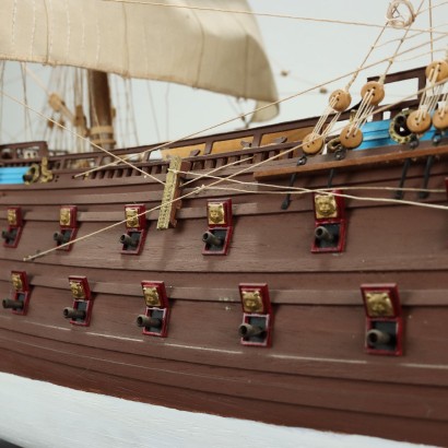 Maquette de bateau en bois