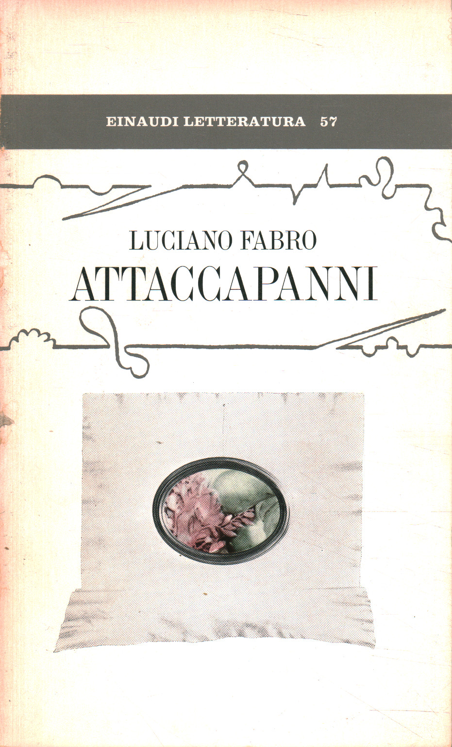 Garderobenständer, Luciano Fabro