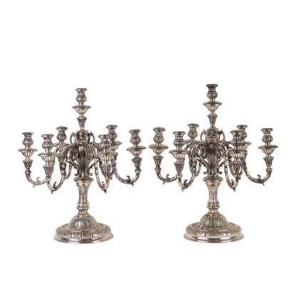 Pareja de Candelabros de Plata de Siete Brazos